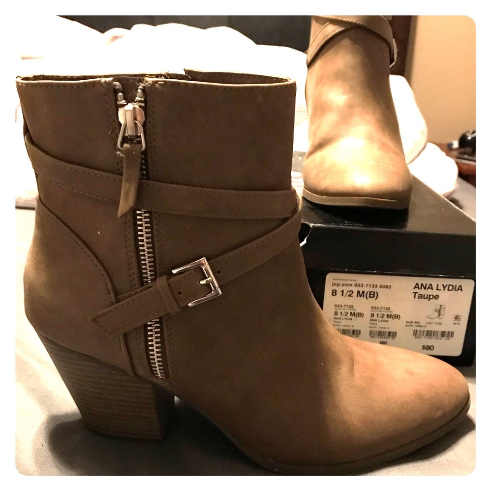 Taupe boots